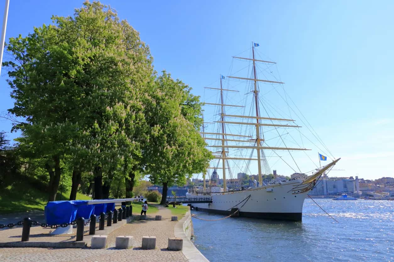 Stadsvandring Stockholm: Kvällstur längs kajer och Skeppsholmen