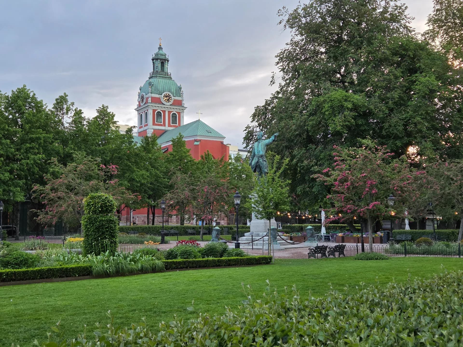 Stadsvandring Stockholm: Kvällstur längs kajer och Skeppsholmen
